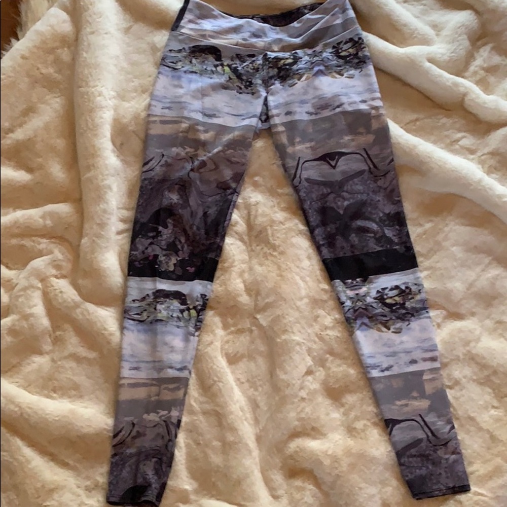 ONZIE leggings